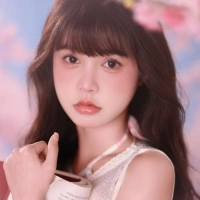 短剧演员余薇菲