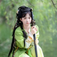 短剧演员黄瑾媛