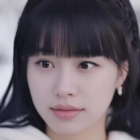 短剧演员艾敬雅