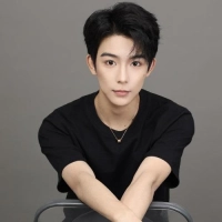 短剧演员彭伟敏