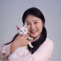 短剧演员李雯珠