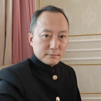 短剧演员张文平