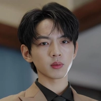 短剧演员马涕尘