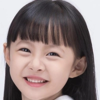 短剧演员赵一一