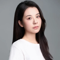 短剧演员李佳遥