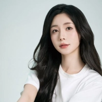 短剧演员郑筠芊