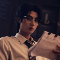 短剧演员李瑾尘