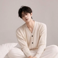 短剧演员李亦承