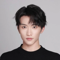 短剧演员李哲矣