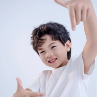 短剧演员管天浩