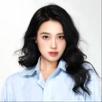 短剧演员覃羿蕾