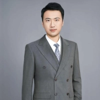 短剧演员刘丰荣