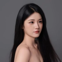 短剧演员闫锦钰