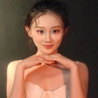 短剧演员雷钶荧