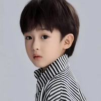 短剧演员庞锦熙