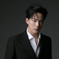 短剧演员关一夫