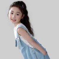 短剧演员徐熙爱