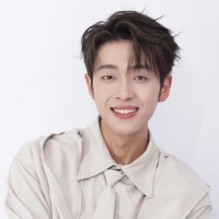 短剧演员于斯年