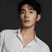 短剧演员李铂一