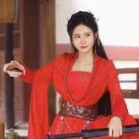 短剧演员李瑾瑜