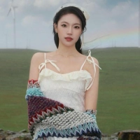 短剧演员李佳鹭