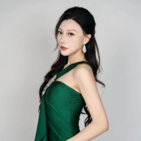 短剧演员李凤岩