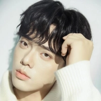 短剧演员海东青