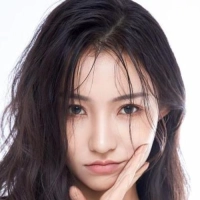 短剧演员韦嫣然