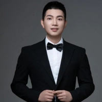 短剧演员陈岁山