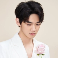 短剧演员谢曜声