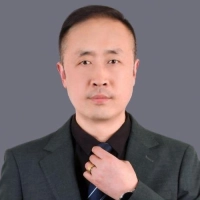 短剧演员杨洪亮