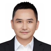 短剧演员曾彬峰