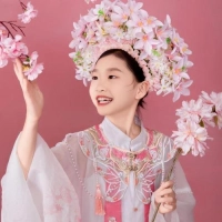 短剧演员李石萌（萌萌）