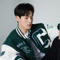 短剧演员朱致灵