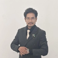 短剧演员杨冰毫