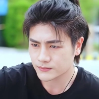 短剧演员李成仁