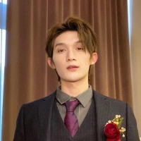 短剧演员梁继镭