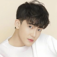 短剧演员周泰亨