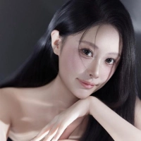 短剧演员白云朵朵