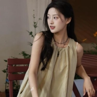 短剧演员张驰原