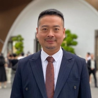 短剧演员贺自飞