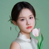 短剧演员严雨岑