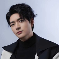 短剧演员何子杰