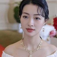 短剧演员何雨欣