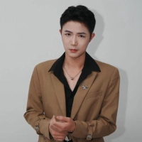 短剧演员罗毅伟