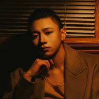 短剧演员郝锦伟