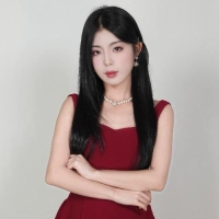 短剧演员余钟悦