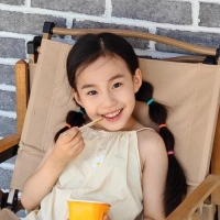 短剧演员梁梓玥