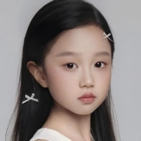 短剧演员朱钰琪